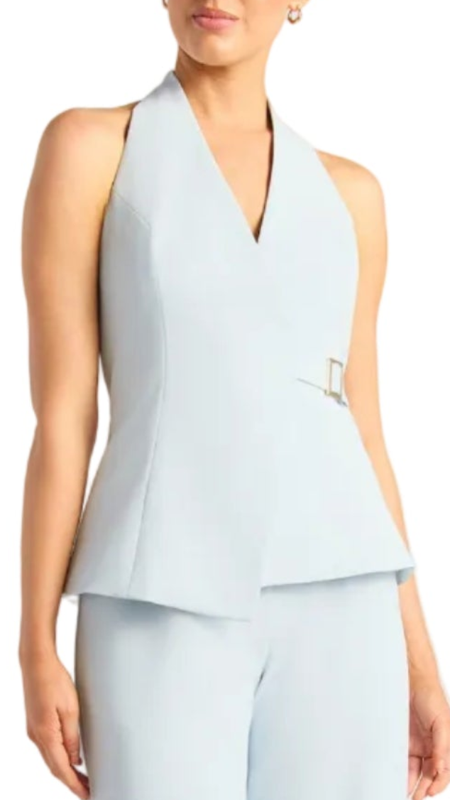Close up of top front and buckle